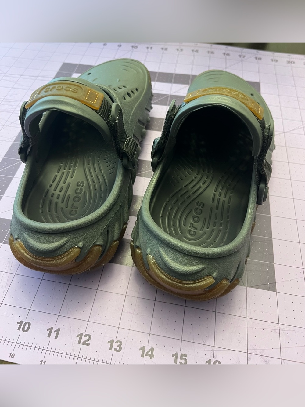 Crocs m5 w7 Echo Gum RO Clog Gray Gum Sole Like New Streetwear Inspo - Picture 6 of 9